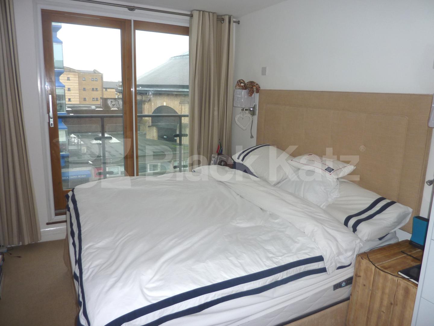 			NEW INSTRUCTION!, 2 Bedroom, 1 bath, 1 reception Flat			 Chalk Farm Road, CAMDEN